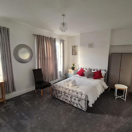 3-Bed House In London Self-Contained In Ladywell Villa Eksteriør bilde